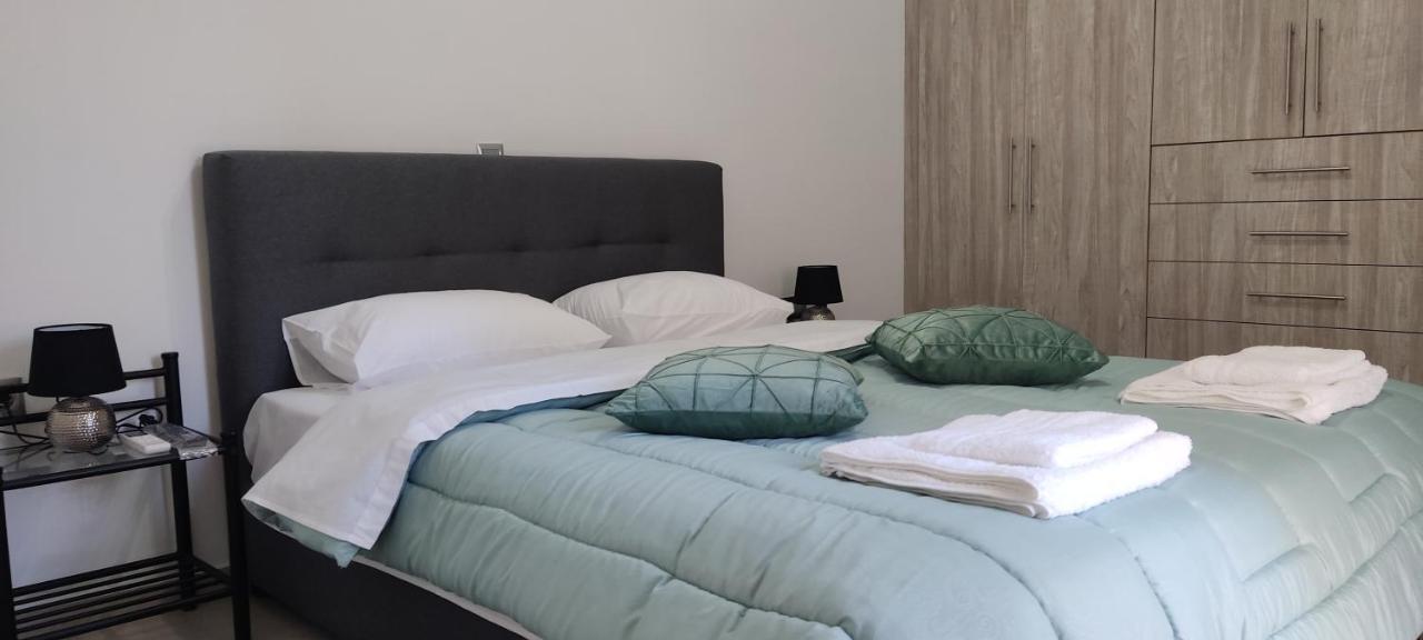 Modern Apartment In Itea Dış mekan fotoğraf